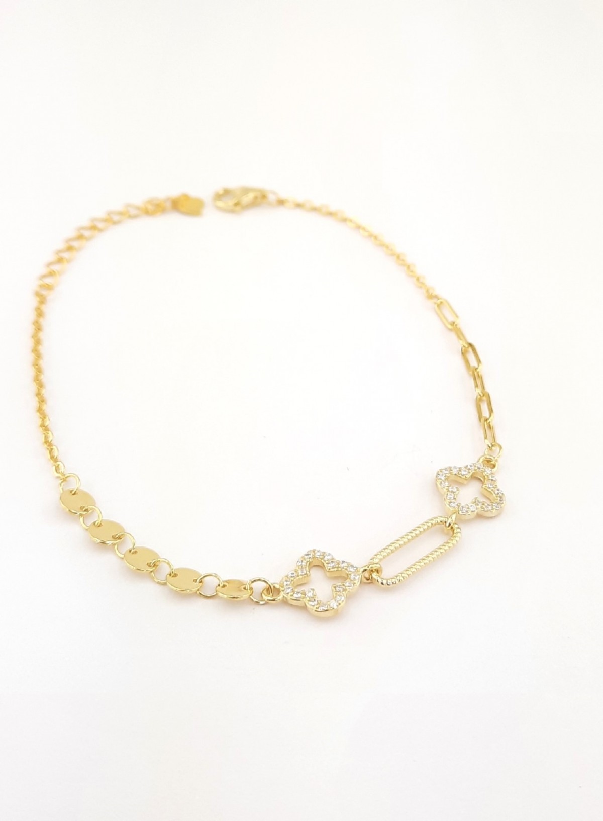 Ataş Zincir ve Pullu Modelli Yonca Gold Gümüş Bileklik Ataş Zincir ve Pullu Modelli Yonca Gold Gümüş Bileklik