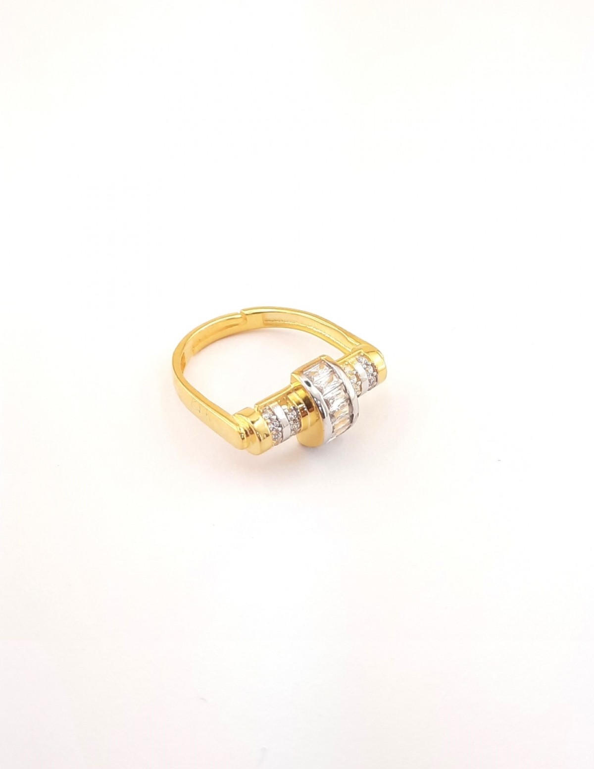 Baget Taşlı Trend Gümüş Yüzük Baget Taşlı Trend Gümüş Yüzük