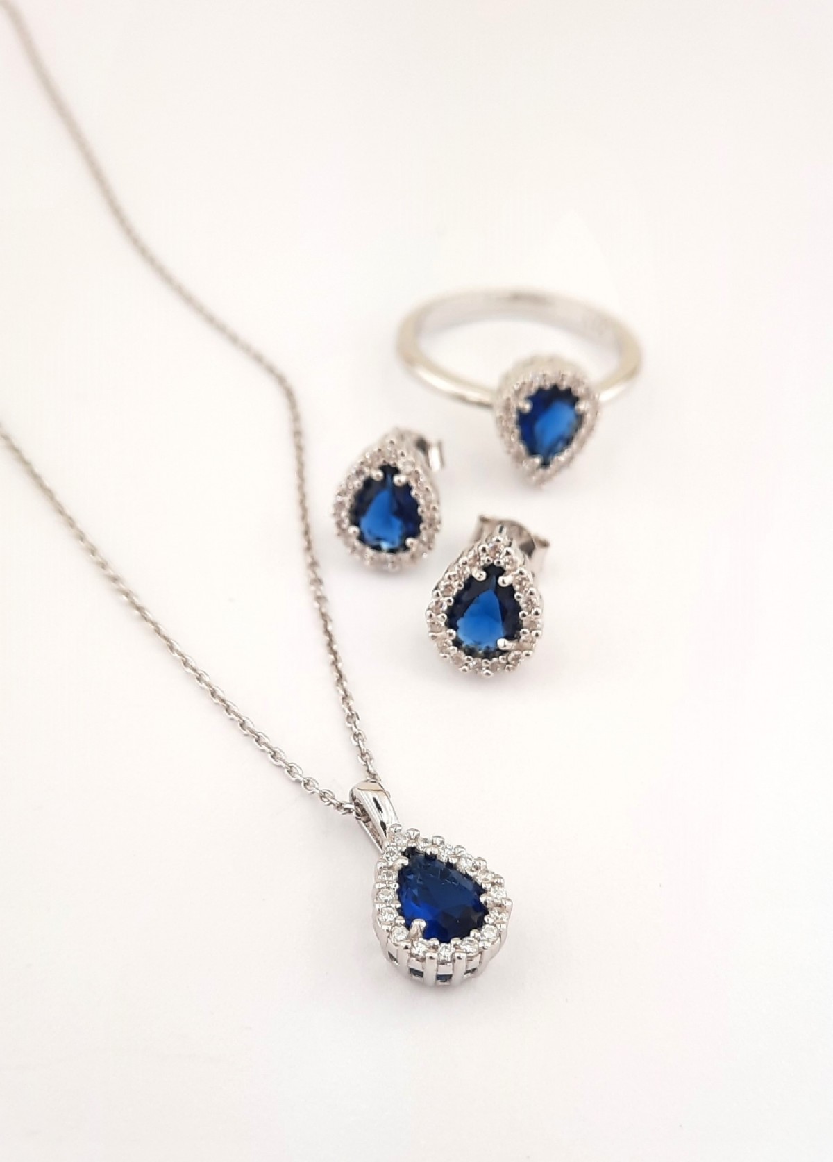 Damla Kesim Safir Renk Taşlı Gümüş Set
