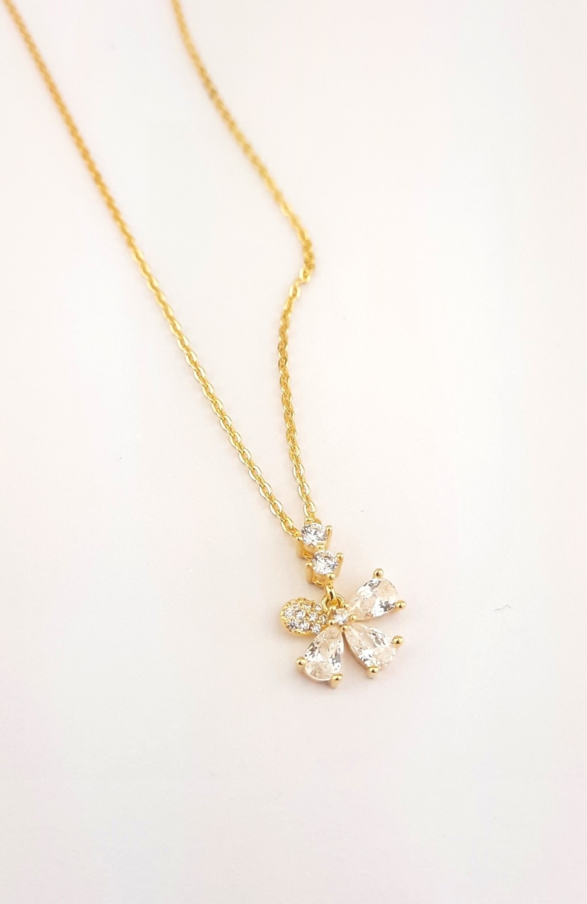 Damla Taşlı Yonca Gold Gümüş Kolye