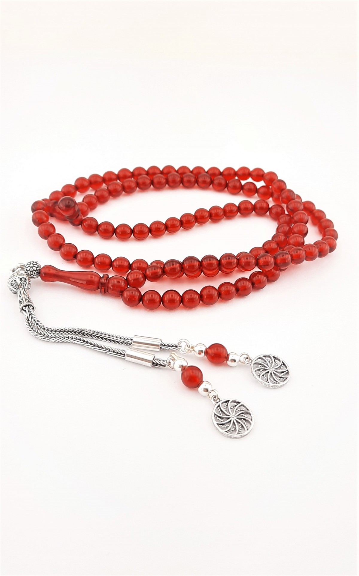 925 Ayar Gümüş Püsküllü Küre Kesim 99'luk Kırmızı Sıkma Kehribar Tespih 925 Ayar Gümüş Püsküllü Küre Kesim 99'luk Kırmızı Sıkma Kehribar Tespih