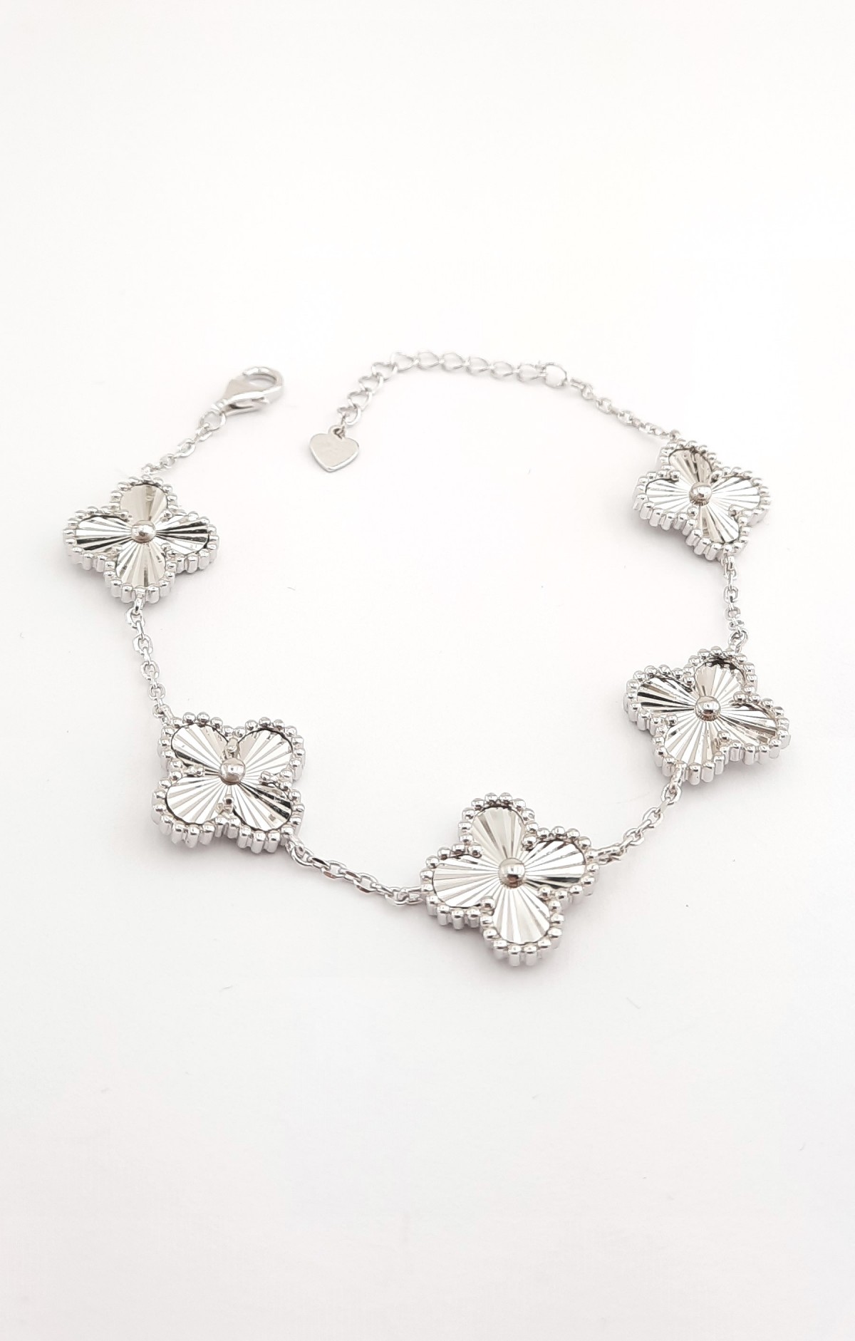 Lazer Kesim Beşli Yonca Model Gümüş Bileklik Lazer Kesim Beşli Yonca Model Gümüş Bileklik