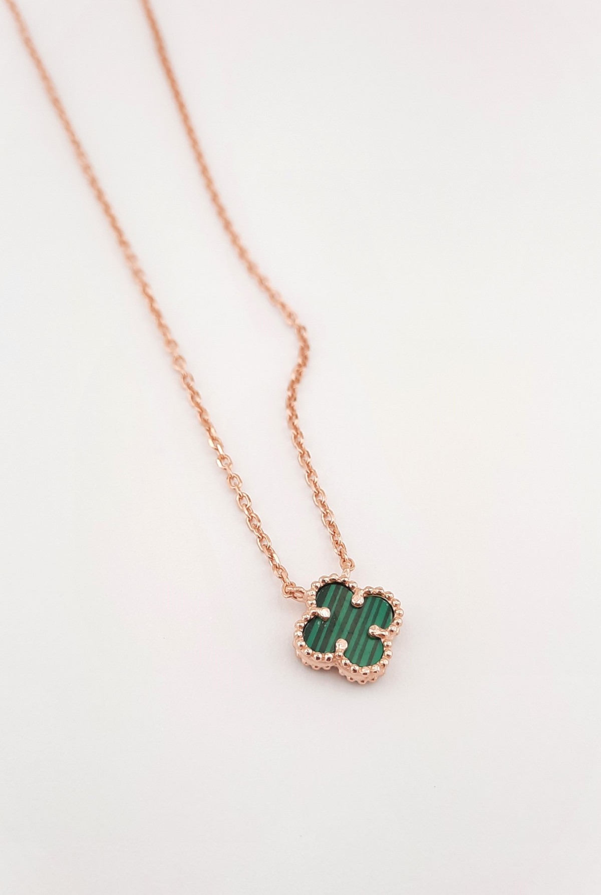 Malakit Taşlı Küçük Yonca Model Rosegold Gümüş Kolye