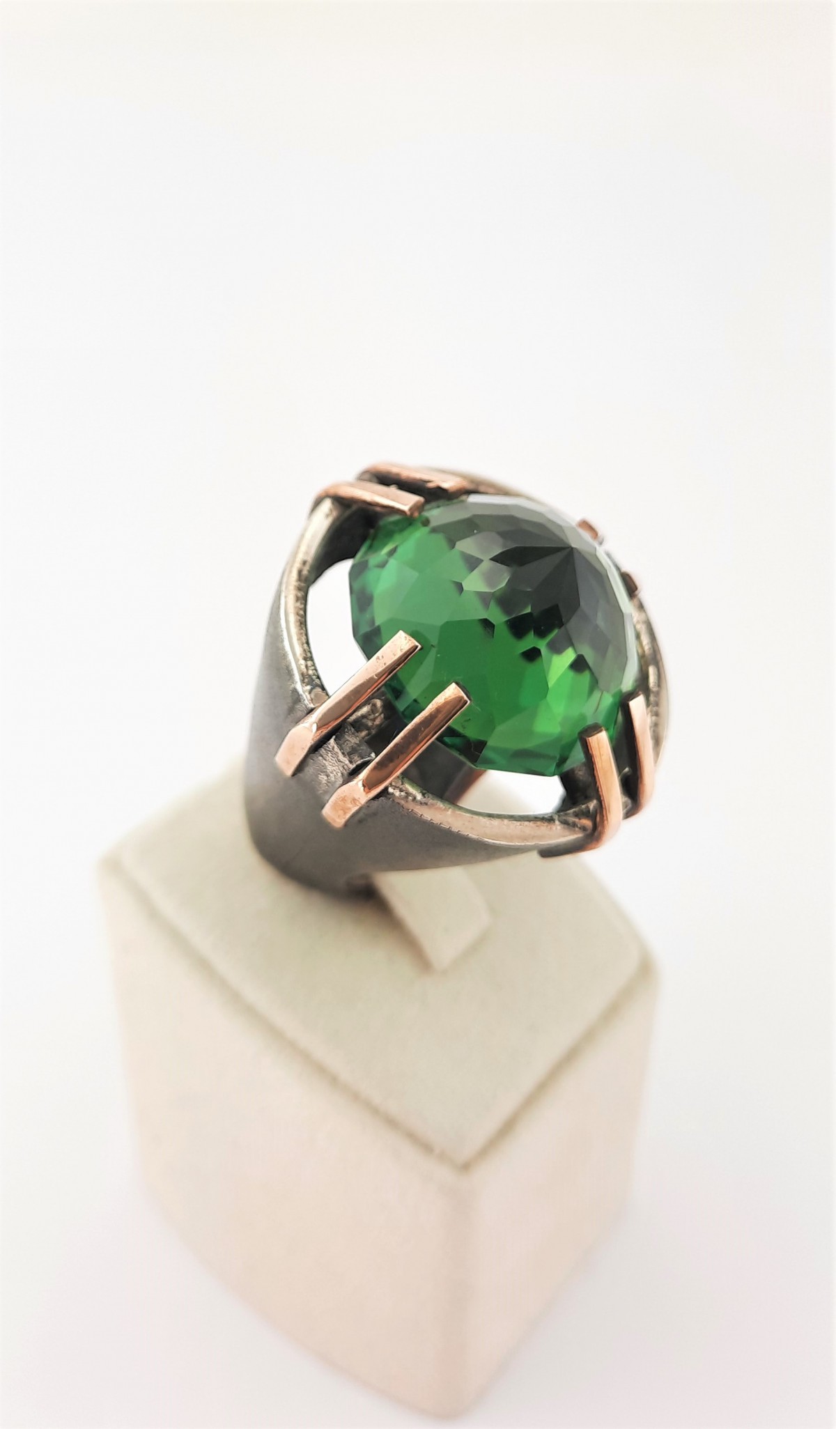 Peridot Taşlı Kova Model Tasarım Gümüş Yüzük