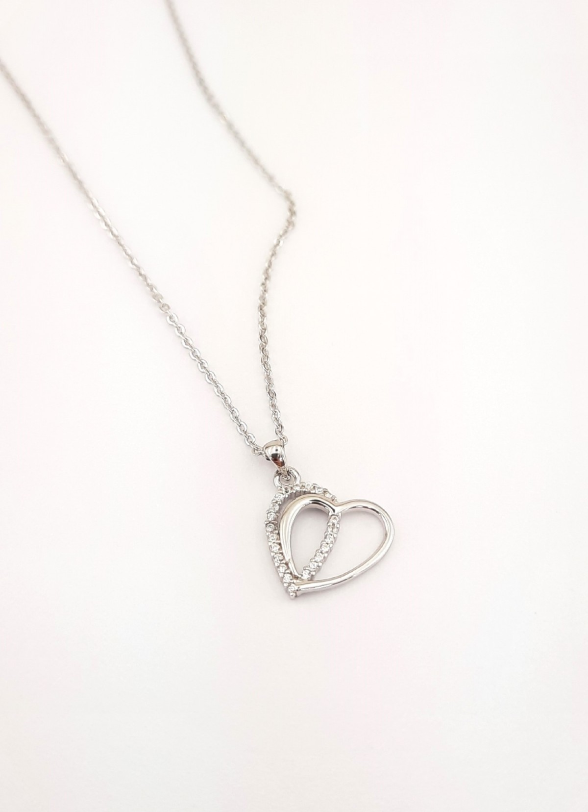 Yarısı Minik Taşlı Kalp Gümüş Kolye