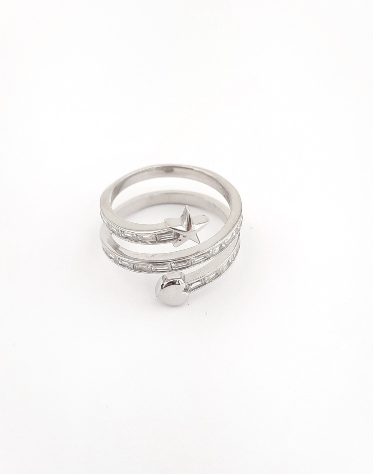 Yıldızlı ve Kalpli Baget Taşlı Trend Gümüş Yüzük Yıldızlı ve Kalpli Baget Taşlı Trend Gümüş Yüzük