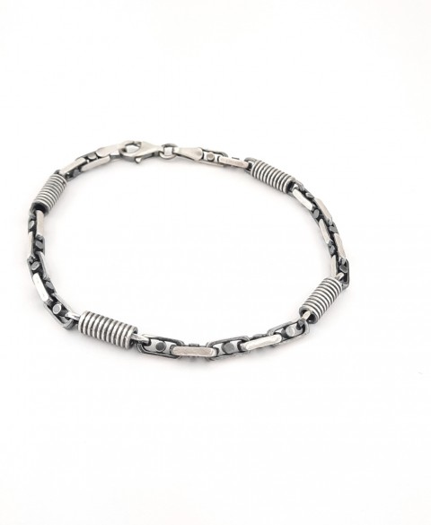 Noktalı Desen Modelli Gümüş Bileklik