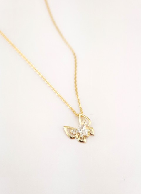 Ortası Damla Taşlı Kelebek Gold Gümüş Kolye