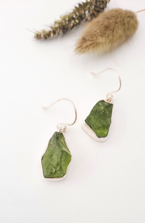 Peridot Taşlı Gümüş Küpe