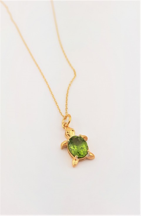 Peridot Taşlı Kaplumbağa Gümüş Kolye