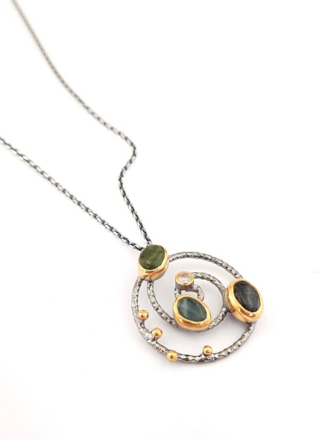 Sarmal Model Turmalin Taşlı Oksitli Zincirli Gümüş Kolye
